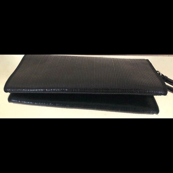 Cole Haan Black Patent Leather Clutch LG Wristlet - Picture 5 of 9